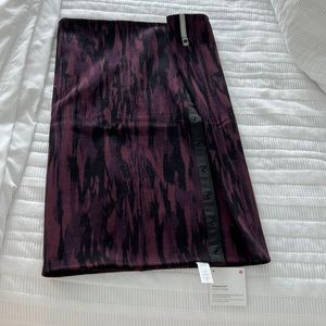 NWT Lululemon Vinyasa Scarf